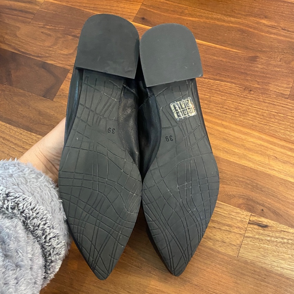 BUENO women's marley pointed-toe slip on shoes in black - Picture 5 of 7